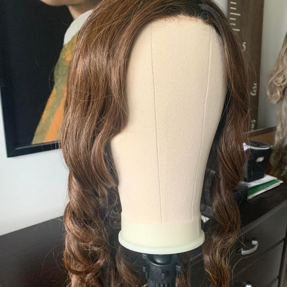 Belle Tress HF synthetic wig in Nitro 22.